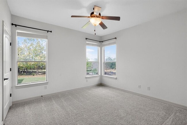 Building Photo - 304 Speed Horse