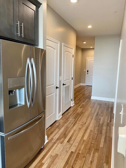 Building Photo - 430 Lackawanna Ave