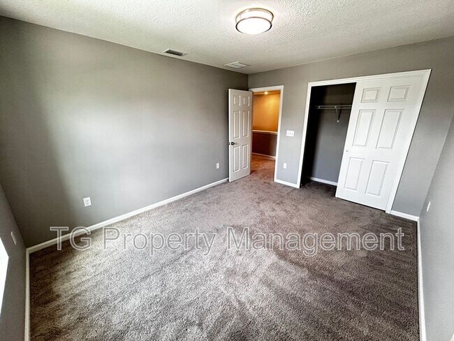Building Photo - 11646 Pacific Dogwood Ct