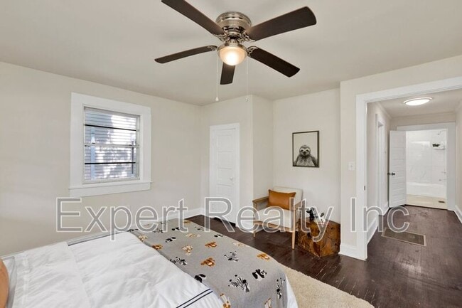 Building Photo - 4345 2nd Ave S