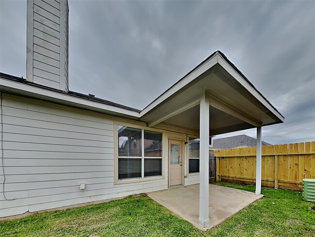 Building Photo - 15742 Flagstone Walk Way