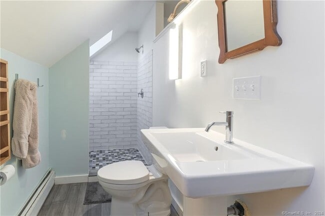 Building Photo - 35 Jennings Rd