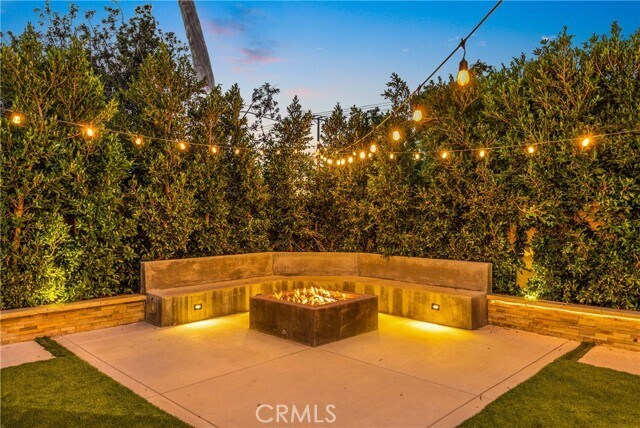 Building Photo - 1320 N Van Gogh Cir