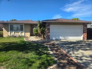 Building Photo - 1744 Del Rey St