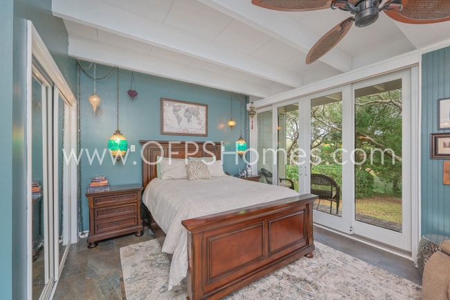 Building Photo - Bayou-Front Home w/ Dock