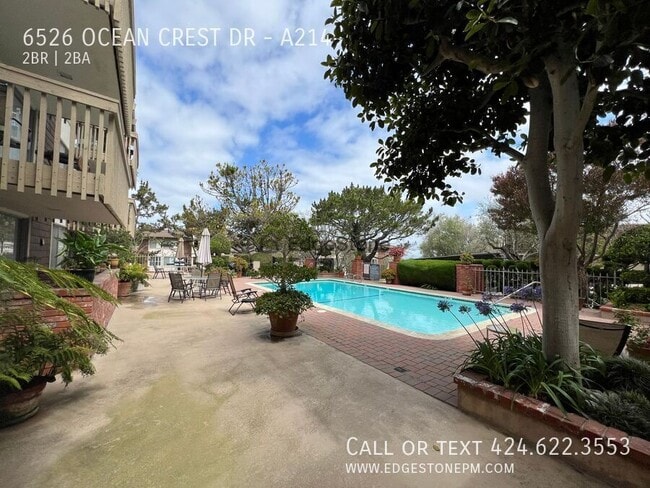 Building Photo - 6526 Ocean Crest Dr