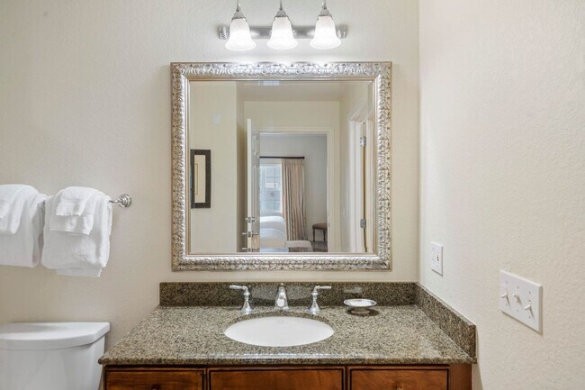 Building Photo - 1108 Sunset View Cir