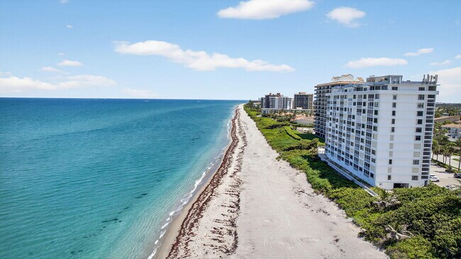 Building Photo - 840 Ocean Dr