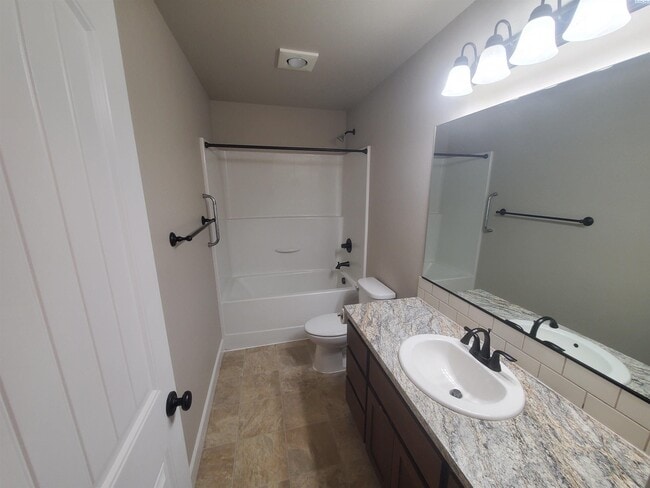 Building Photo - FOR RENT SAGECREST