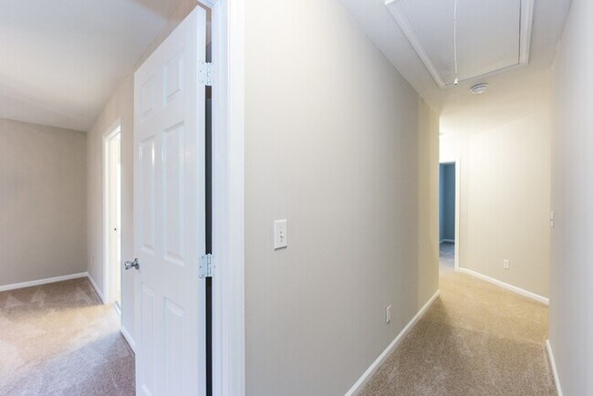Building Photo - Wonderful 3BD/2BA Open Concept Ranch Home!