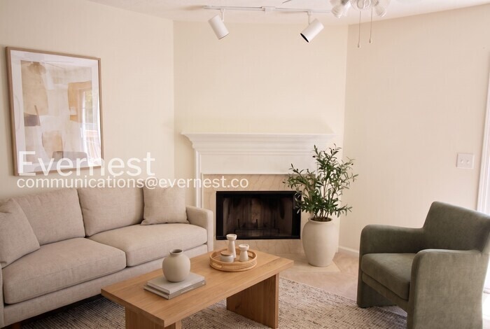 Building Photo - 584 Flintlock Ct