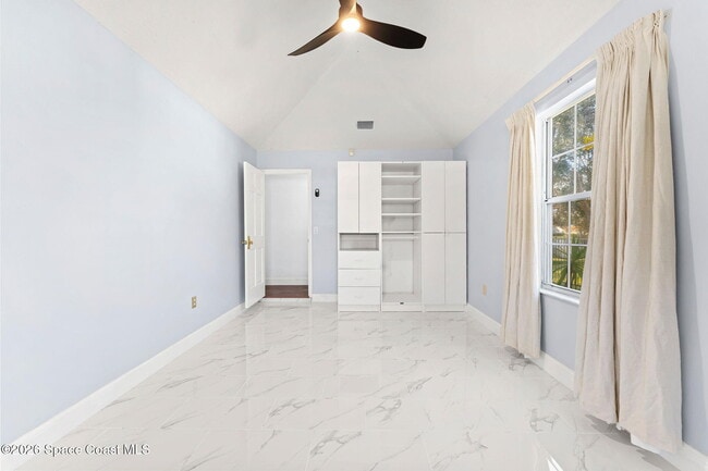 Building Photo - 662 Rossmoor Cir