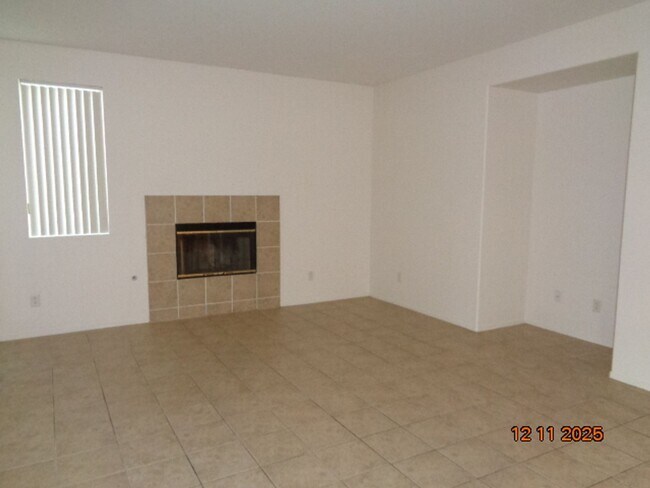 Building Photo - Beautiful 2 Story West Lancaster Home Built in 2003 with 2843 sq. ft.