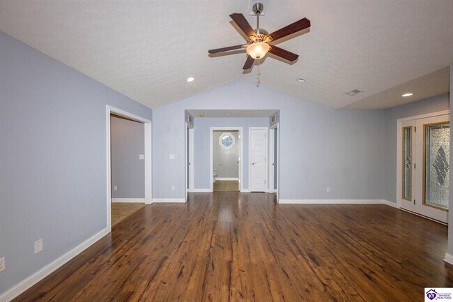 Building Photo - 100 Radford Ct