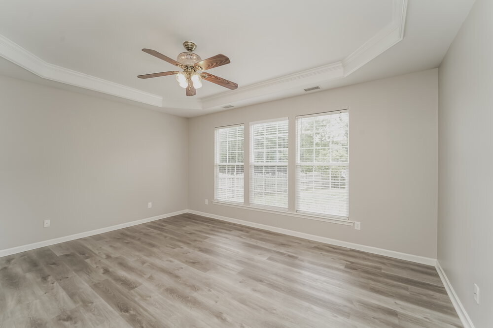 Building Photo - 10528 Adlin Ave