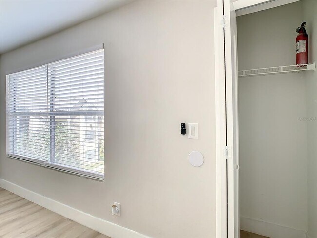 Building Photo - 4724 Walden Cir