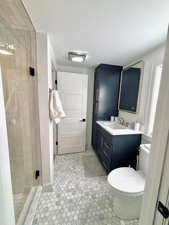 Building Photo - 7713 Knoll St