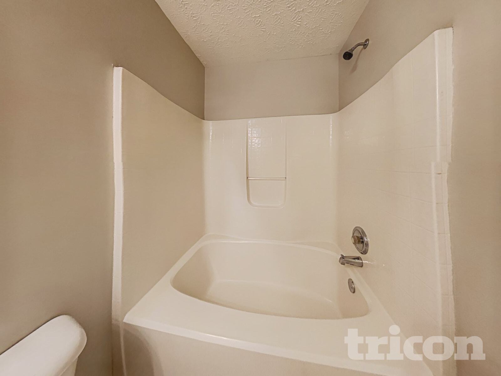 Building Photo - 220 Osmanthus Way