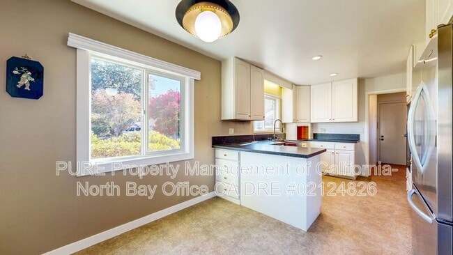 Building Photo - 1827 Creekside Rd