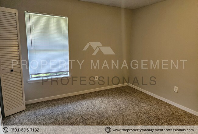 Building Photo - Relaxing and ready for you located in the ...