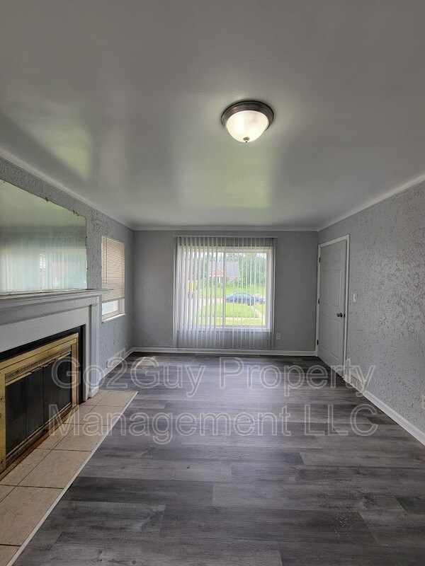 Building Photo - 18644 Forrer St