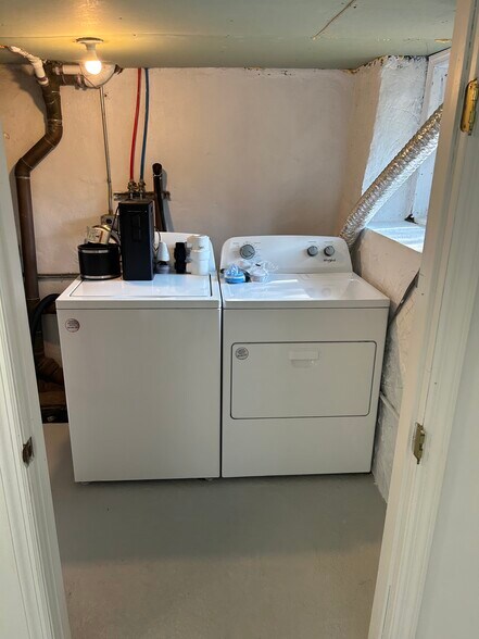 Laundry in basement - 28 S Eckar St