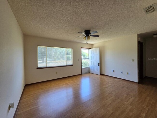 Building Photo - 11112 SW 78th Ave