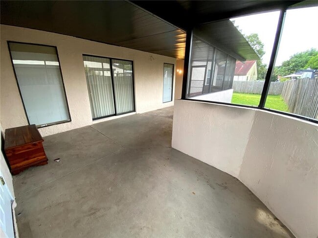 Building Photo - 755 Golden Sunshine Cir