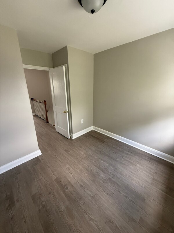 Building Photo - 1330 Woodbourne Ave