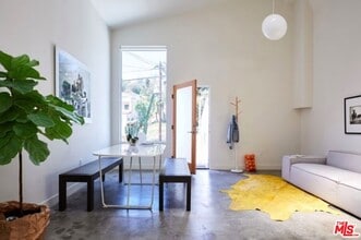 Building Photo - 2226 1/4 Echo Park Ave
