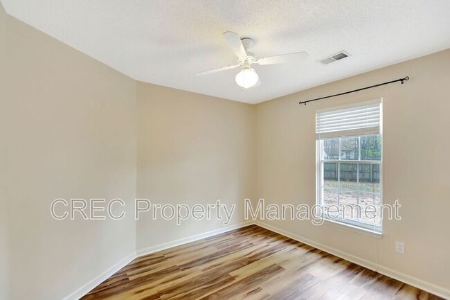 Building Photo - 207 Lynton Ct