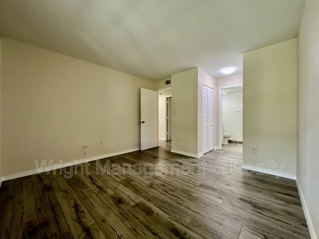 Building Photo - 2690 Coral Landings Blvd
