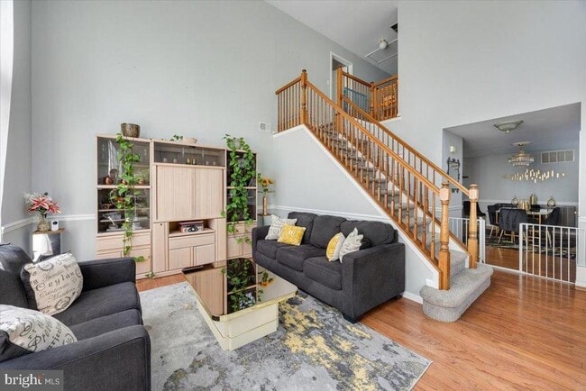 Building Photo - 614 Bollen Ct