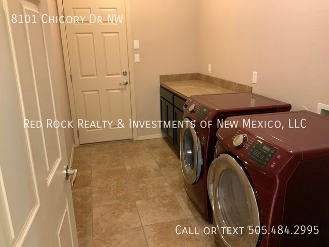 Building Photo - 8101 Chicory Dr NW