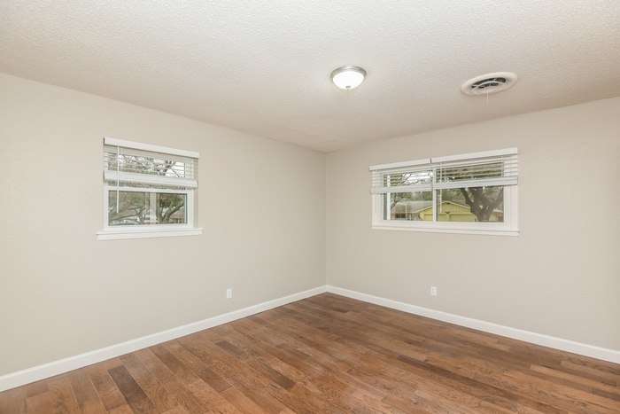 Building Photo - 3556 Wosley Dr