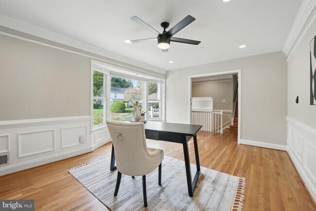 Building Photo - 8121 Briar Creek Dr