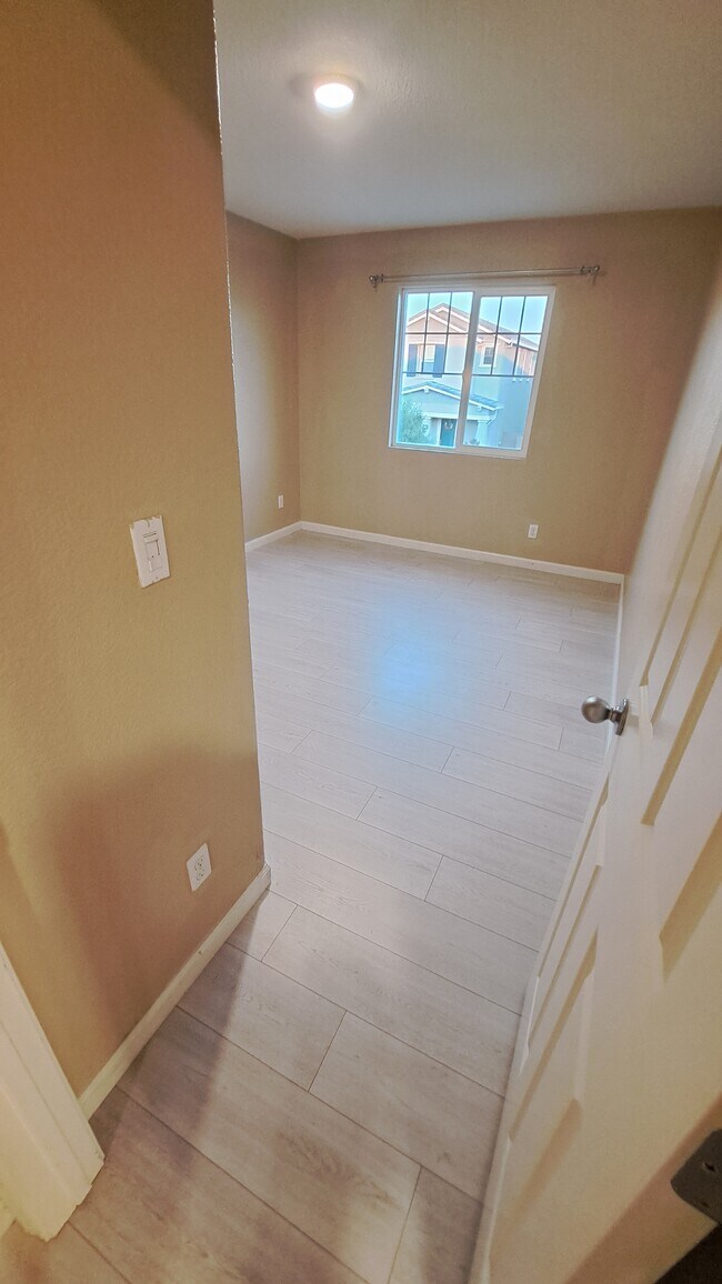 Building Photo - 120 Alboran Sea Cir