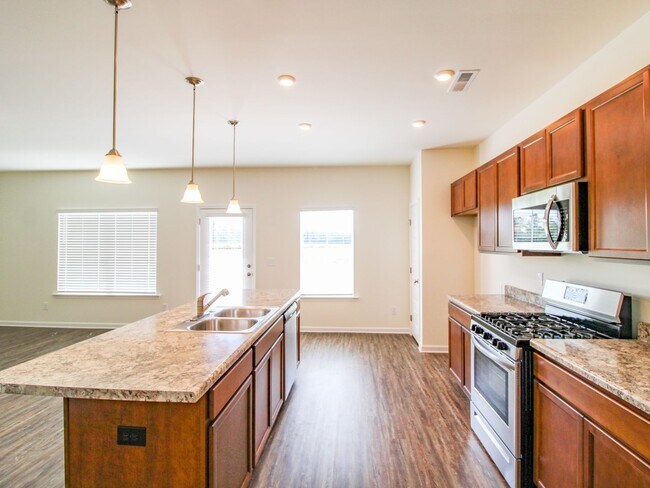Building Photo - 13791 Hill Place Ln