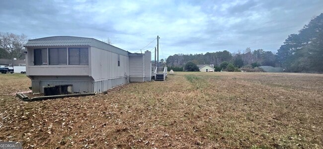 Building Photo - 2611 Sharpsburg McCollum Rd