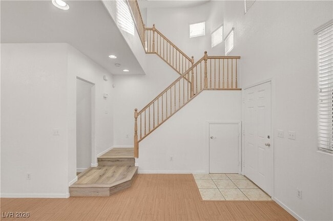 Building Photo - 9260 Pembrook Falls Ave