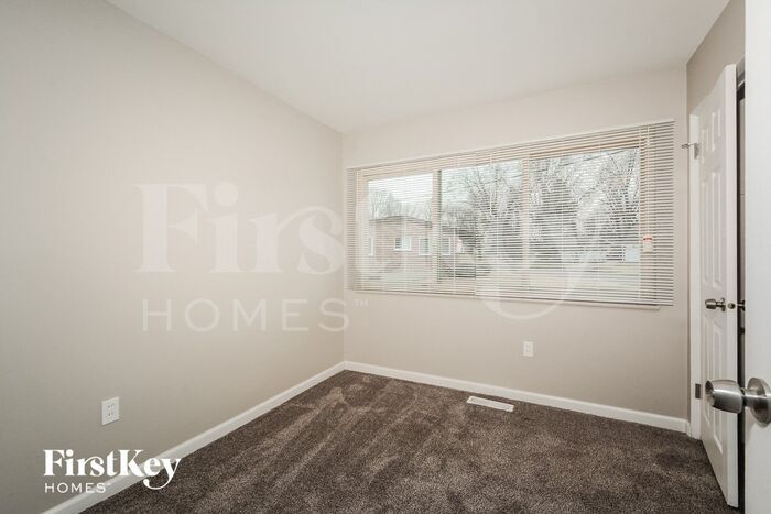 Building Photo - 2320 Palomino Ln