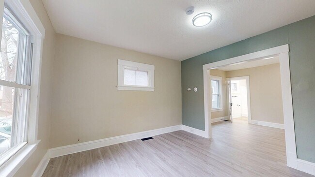 Building Photo - 3865 W 16th St