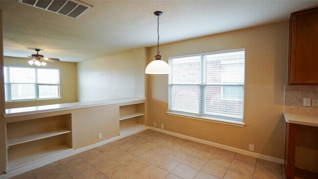 Building Photo - 16526 Bristle Creek Dr