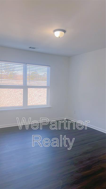 Building Photo - 3 Sandstone Dr