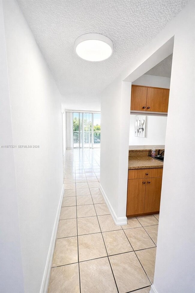 Building Photo - 19805 SW 114th Ave