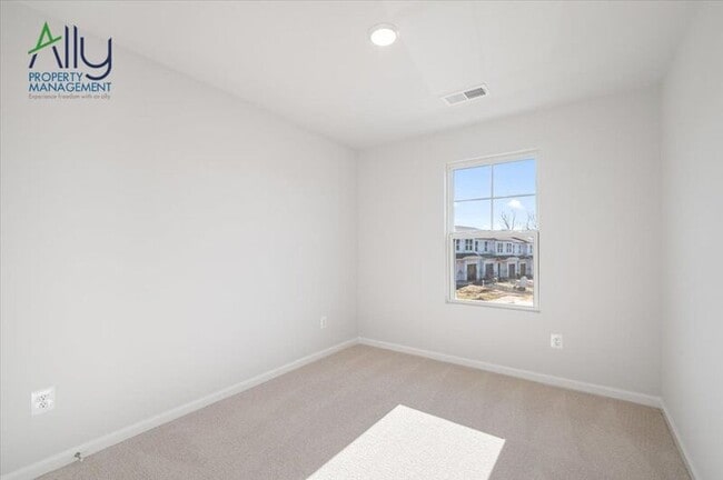 Building Photo - 54 Sophie Kathryn Dr