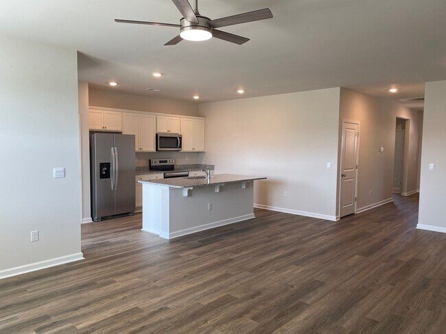 Building Photo - 3 Bedroom 2 Bathroom House in Supply NC