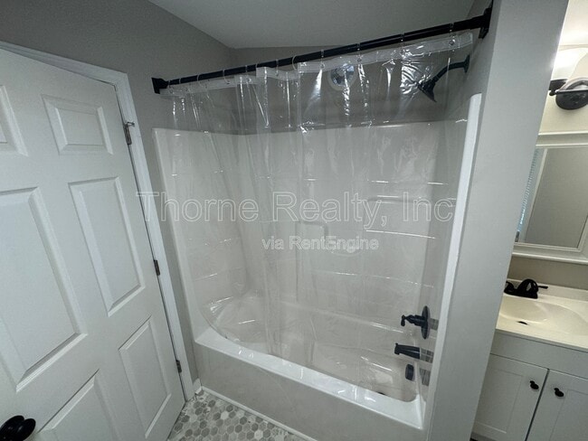 Building Photo - 815 Belleview Ave