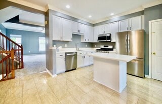 Building Photo - 46678 Cavendish Sq
