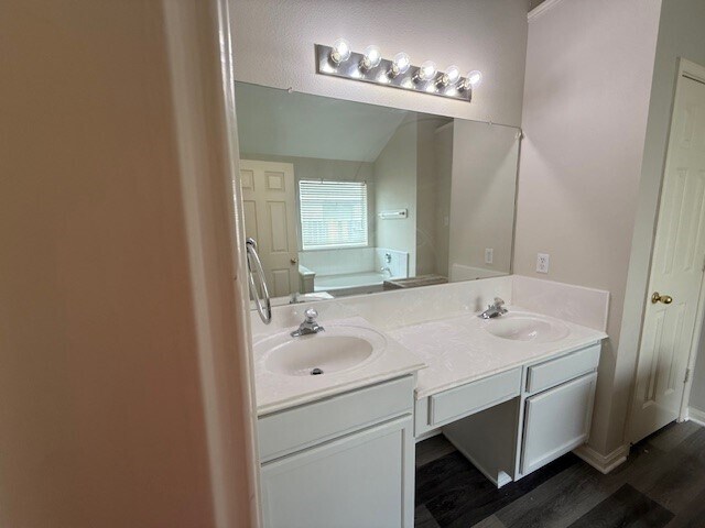 Building Photo - 6022 Mettler Ln